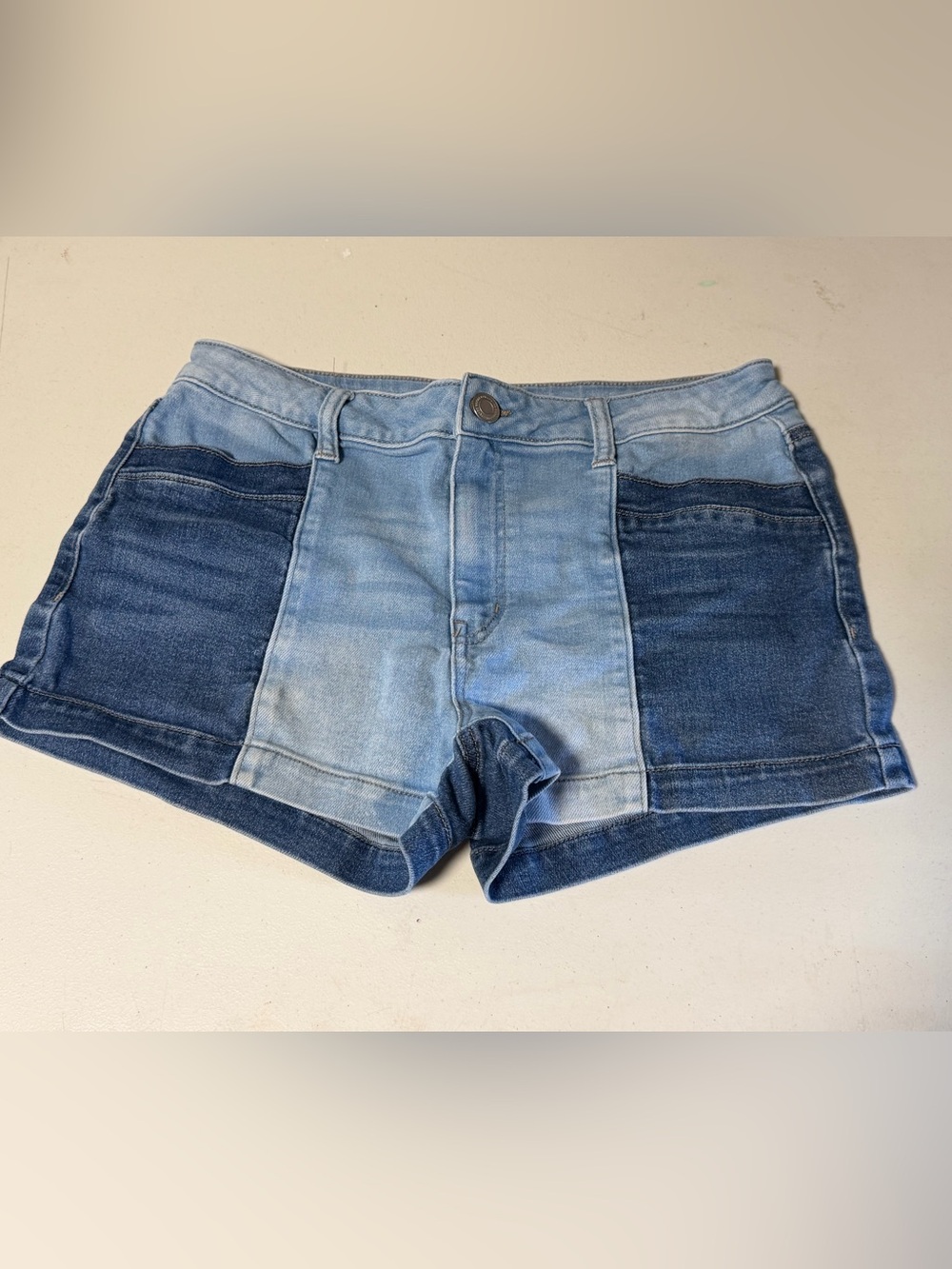 SO 2 tone denim shorts